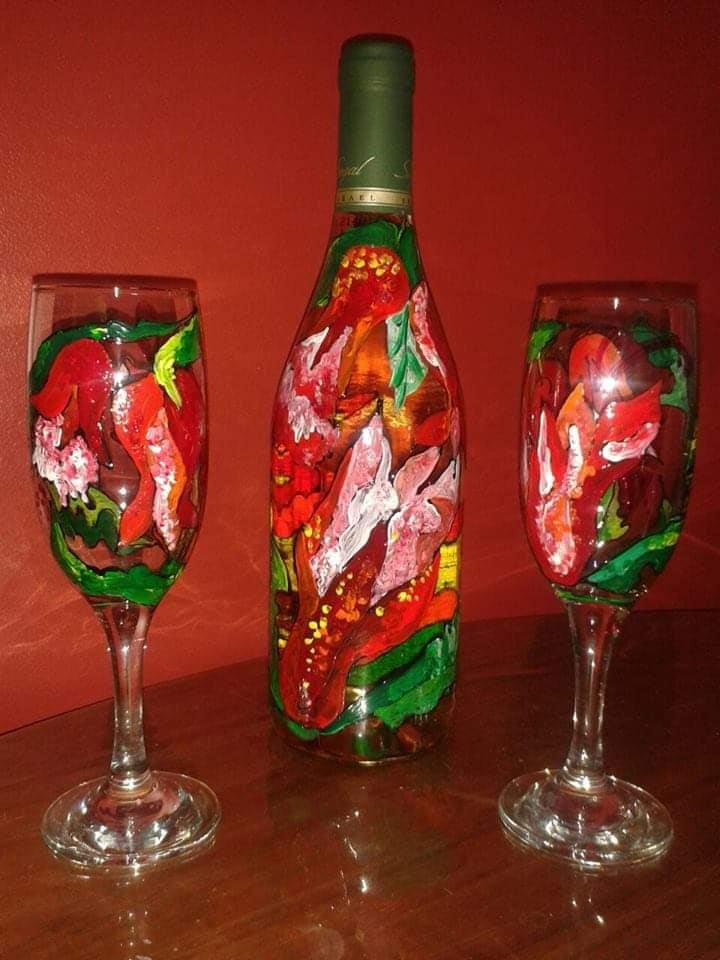 Wedding-bottle-glasses-glass-decoration-Svetlana-Sorokina-red-flowers
