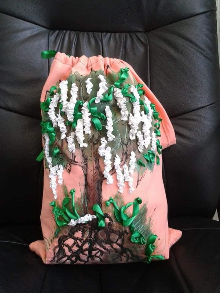 Fantasy-tree-decoration-bag